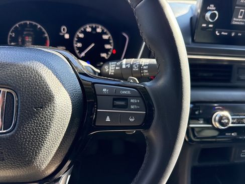 Certified 2025 Honda Pilot EX-L image 29