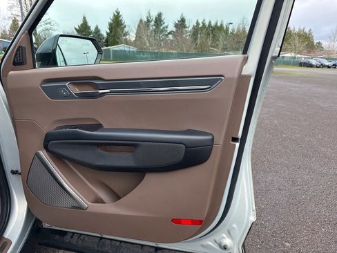 Used 2024 Kia EV9 GT-Line image 34