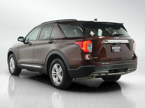 Used 2020 Ford Explorer XLT w/ Equipment Group 202A AWD/4WD image 4