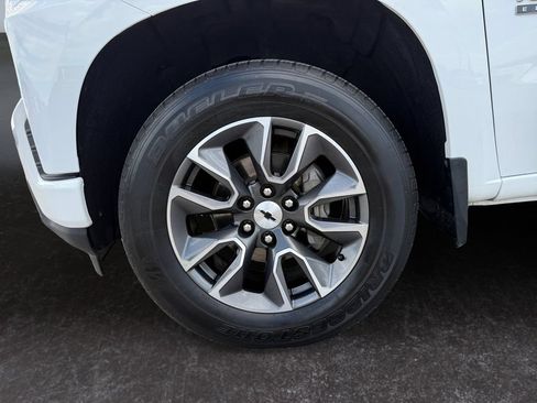 Used 2021 Chevrolet Silverado 1500 RST AWD/4WD image 9