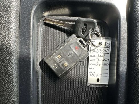 Used 2018 Chevrolet Silverado 1500 LT w/ LT Convenience Package image 34