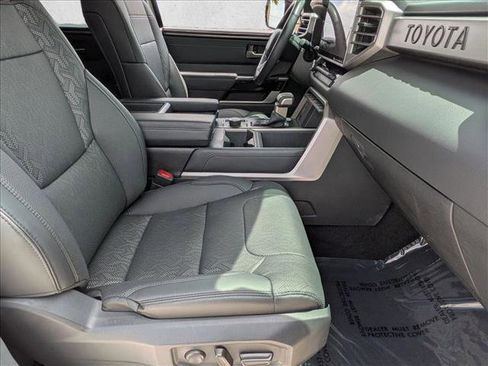 Used 2024 Toyota Tundra Limited image 21