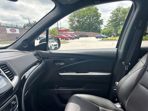 Used 2020 Honda Ridgeline Black Edition image 40