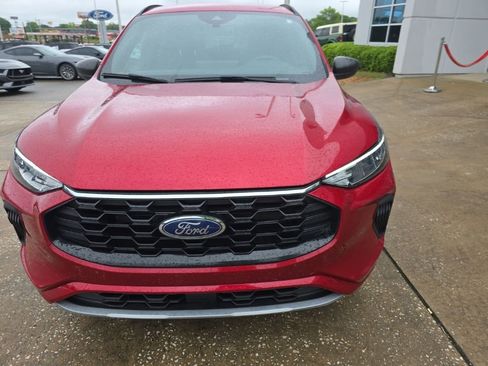 Used 2023 Ford Escape ST-Line w/ Tech Pack #1 FWD image 5