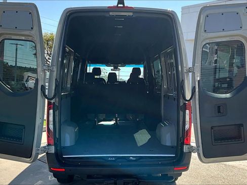 New 2025 Mercedes-Benz Sprinter 2500 image 17