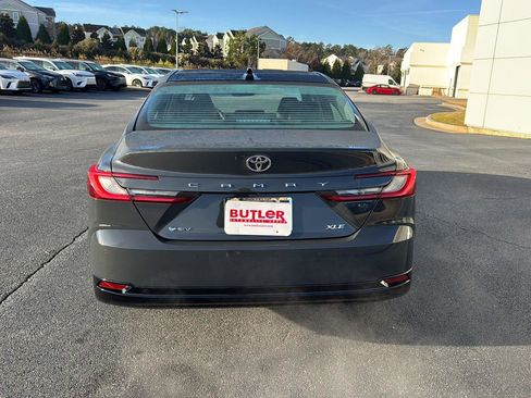 Used 2025 Toyota Camry XLE image 4