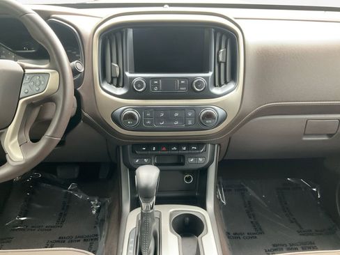 Used 2022 GMC Canyon Denali AWD/4WD image 11
