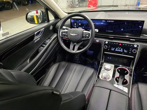 Used 2025 Genesis GV80 2.5T Standard AWD/4WD image 35