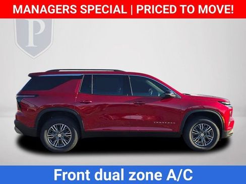 New 2026 Chevrolet Traverse LT image 4