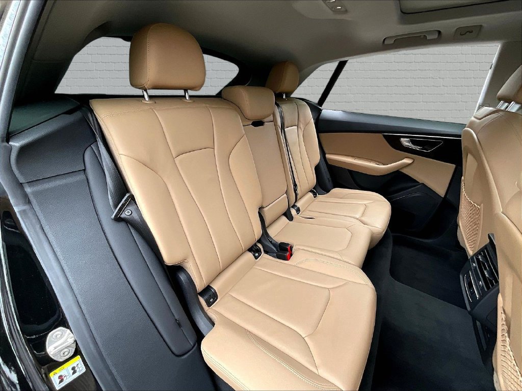 Used 2023 Audi Q8 Premium w/ Convenience Package AWD/4WD image 16