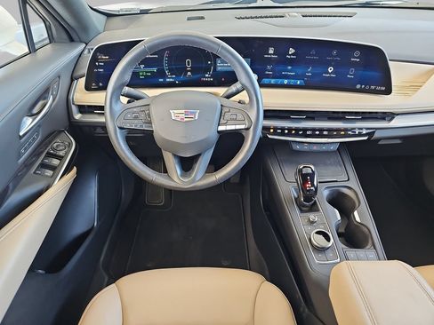 Certified 2024 Cadillac XT4 Premium Luxury w/ Cold Weather Package FWD image 16