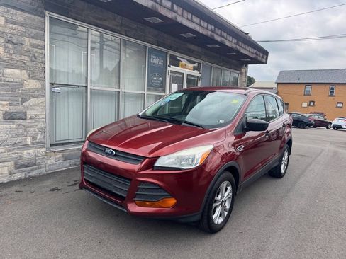 Used 2014 Ford Escape S FWD image 2