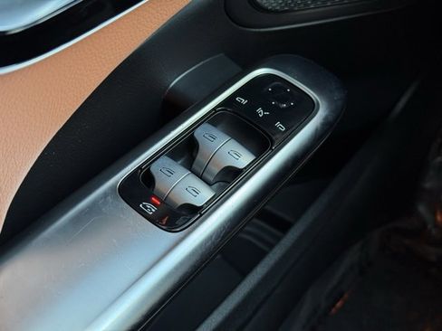 Used 2023 Mercedes-Benz C 300 4MATIC Sedan image 33