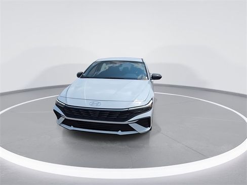 New 2025 Hyundai Elantra Sport image 3