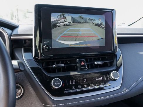 Used 2025 Toyota Corolla SE FWD image 30