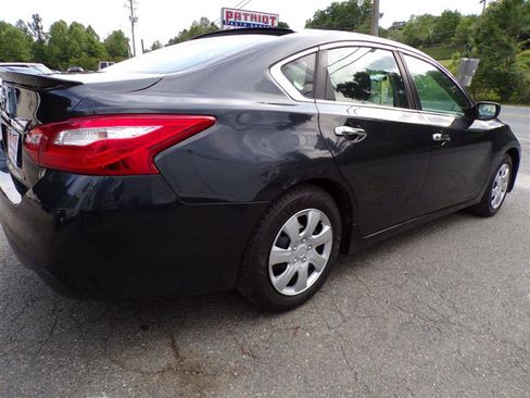 Used 2016 Nissan Altima 2.5 S w/ Power Driver Seat Package FWD image 10