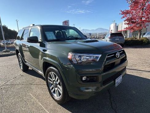 Used 2022 Toyota 4Runner TRD Sport w/ Technology Package image 2