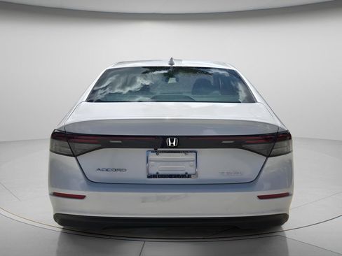Used 2025 Honda Accord LX image 6