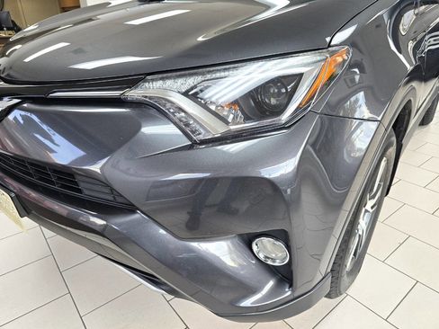 Used 2017 Toyota RAV4 XLE image 9