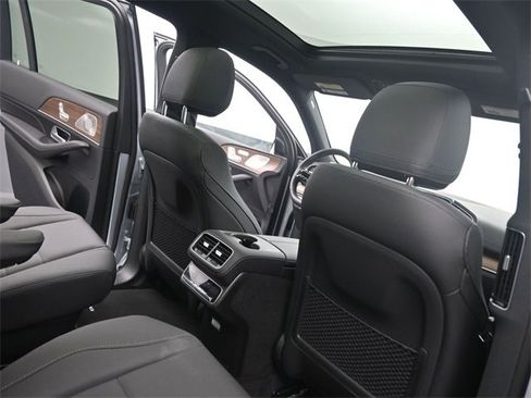 New 2025 Mercedes-Benz GLS 450 4MATIC image 25