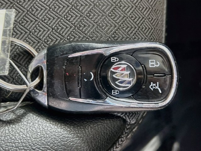Used 2023 Buick Encore GX Select FWD image 33