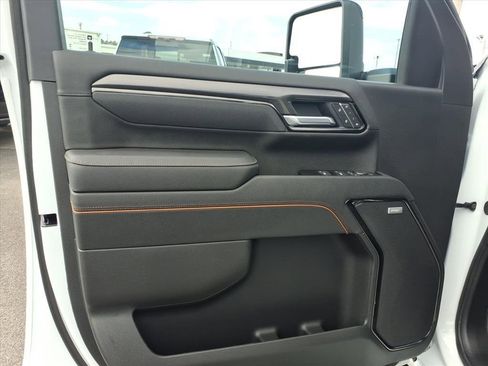 New 2026 GMC Sierra 2500 AT4 w/ AT4 Premium Plus Package image 13