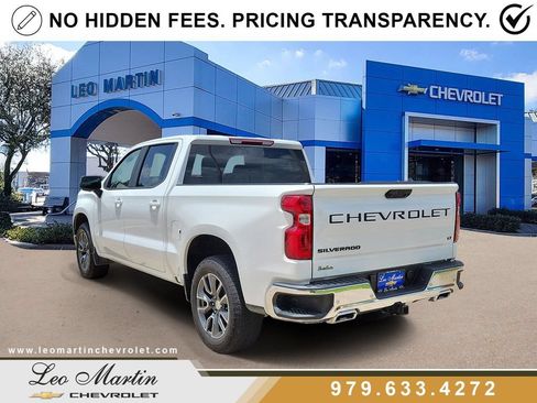 Used 2025 Chevrolet Silverado 1500 LT AWD/4WD image 3