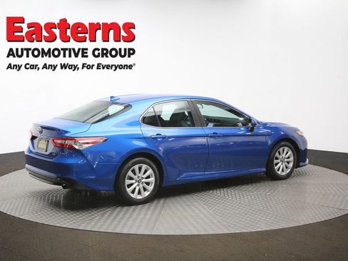 Used 2019 Toyota Camry LE image 41