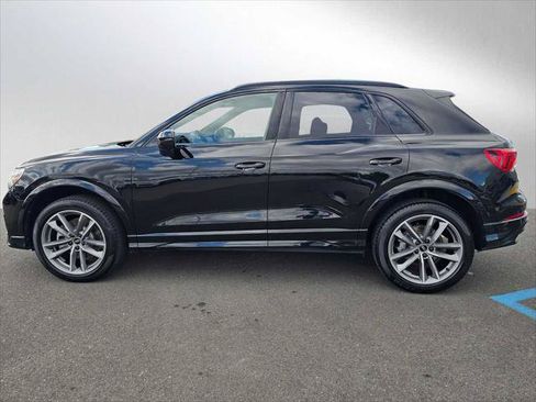 Used 2025 Audi Q3 2.0T Premium w/ Black Optic Sport Package AWD/4WD image 6