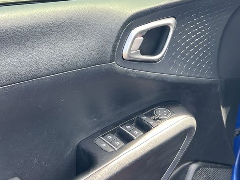 Used 2021 Kia Soul GT-Line FWD image 14