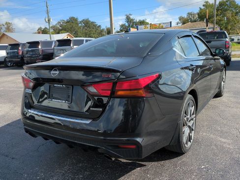 Used 2023 Nissan Altima 2.0 SR image 4