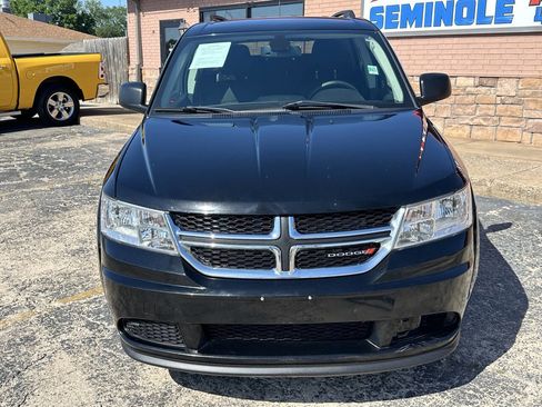 Used 2020 Dodge Journey SE FWD image 4