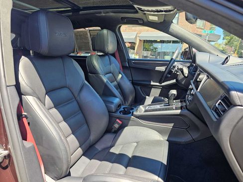 Used 2023 Porsche Macan GTS AWD/4WD image 11