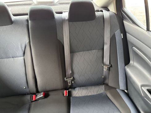 Used 2025 Nissan Versa SV FWD image 37