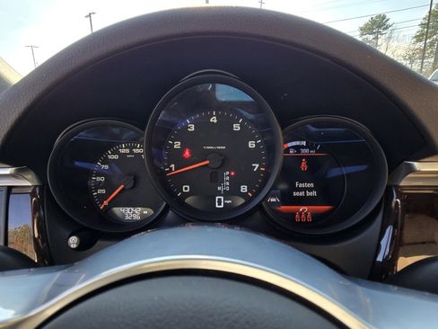 Used 2021 Porsche Macan image 21