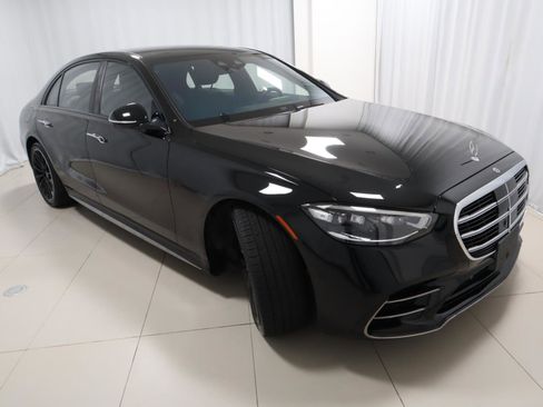 Used 2023 Mercedes-Benz S 580 4MATIC Sedan w/ AMG Line image 7