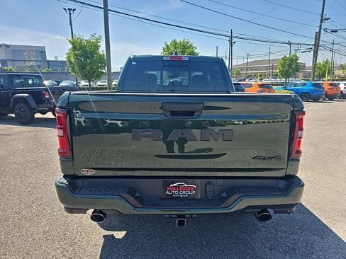 New 2026 RAM 1500 Express AWD/4WD image 4