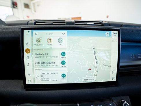 Used 2022 Land Rover Defender 110 X-Dynamic SE image 50