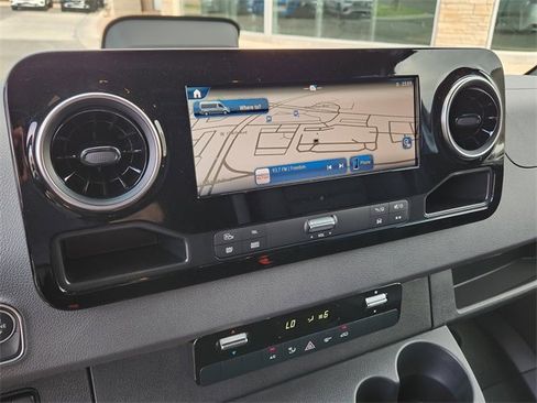New 2025 Mercedes-Benz Sprinter 2500 image 22