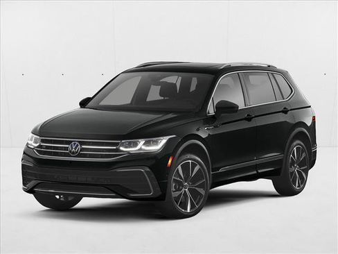 Used 2023 Volkswagen Tiguan S image 1