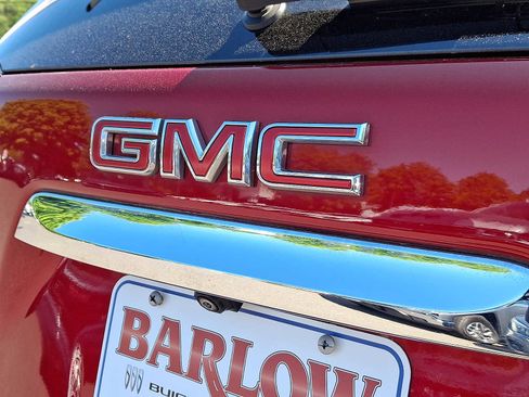 Used 2024 GMC Terrain Denali w/ Denali Premium Package AWD/4WD image 38