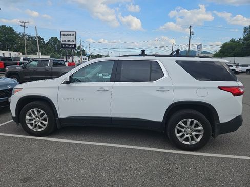 Used 2021 Chevrolet Traverse LT AWD/4WD image 3