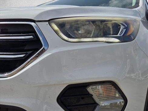 Used 2019 Ford Escape SE FWD image 17