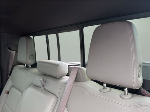 Used 2020 Chevrolet Silverado 1500 LTZ w/ LTZ Texas Edition image 23