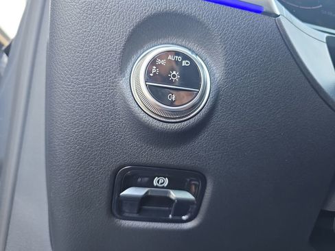 Certified 2025 Mercedes-Benz C 300 Sedan image 29