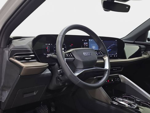 Used 2025 Audi Q5 Premium Plus AWD/4WD image 17