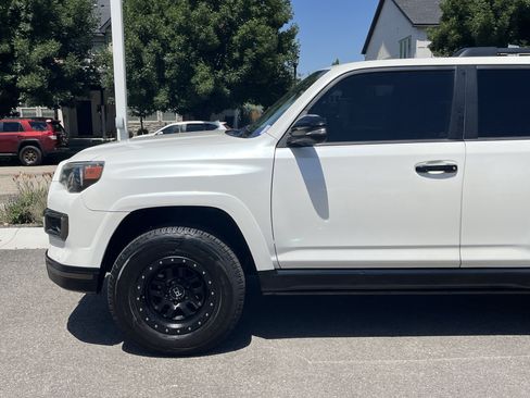 Used 2020 Toyota 4Runner Nightshade AWD/4WD image 2