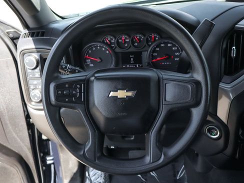 Used 2022 Chevrolet Silverado 1500 Custom AWD/4WD image 17