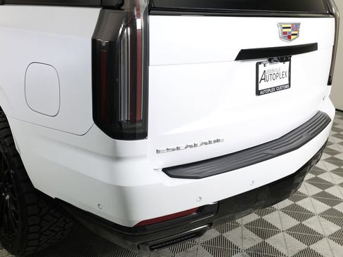 Used 2026 Cadillac Escalade Platinum Sport AWD/4WD image 59