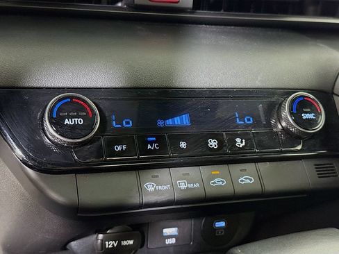 Certified 2025 Hyundai Elantra Sport FWD image 8